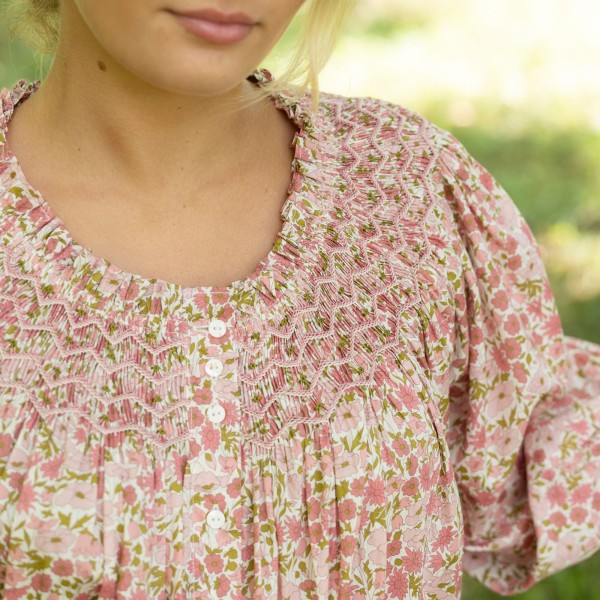 Cleopatra Blouse with Hedgerow Haze Hand Smocking made with Liberty Poppies and Daisies Edition 30 Cleopatra Blouse with Hedgerow Haze Hand Smocking made with Liberty Poppies and Daisies Edition 30